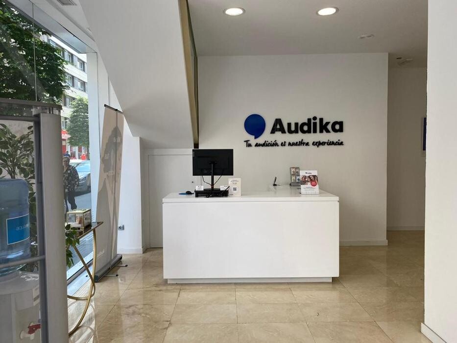 Images AUDIKA Centro Auditivo | Audífonos Gijón Adosinda
