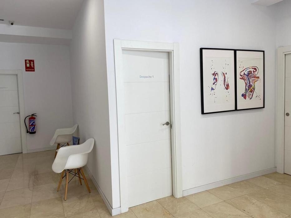 Images AUDIKA Centro Auditivo | Audífonos Gijón Adosinda