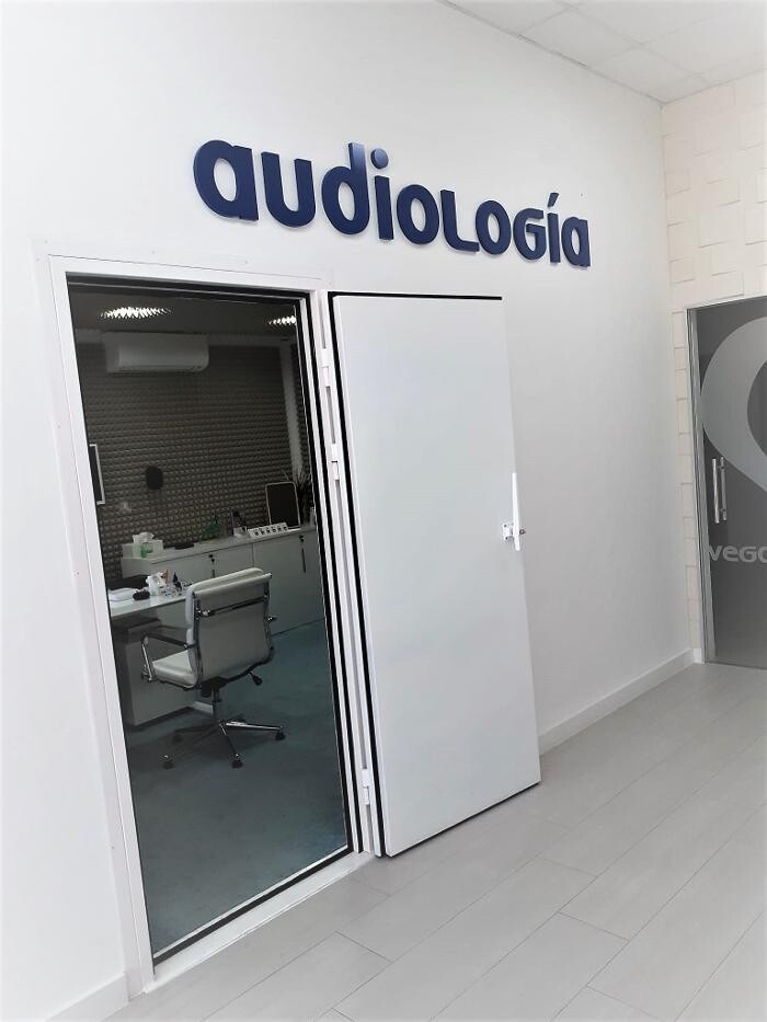 Images AUDIKA Centros Auditivos | Audífonos Benavente