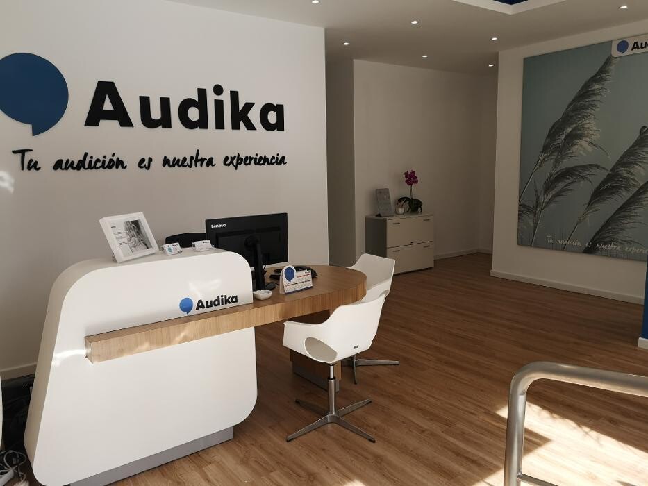 Images Centro auditivo Audika | Audífonos Vélez-Málaga