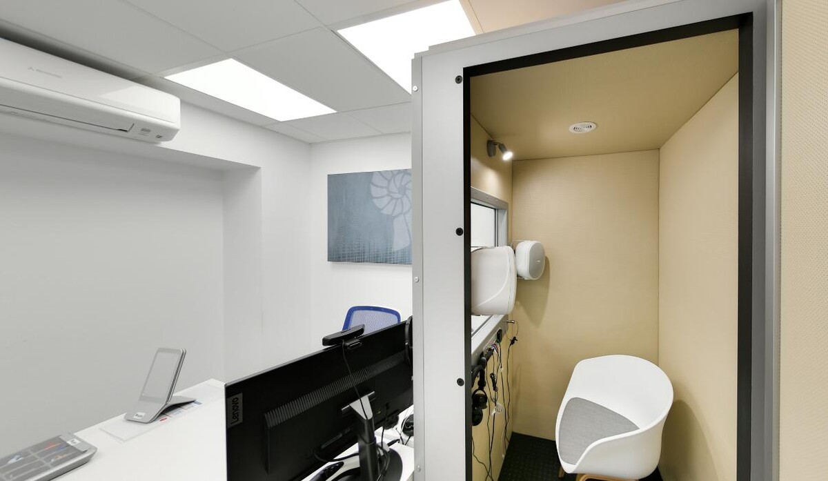 Images AUDIKA Centros Auditivos | Audífonos Calle Monforte de Lemos Madrid