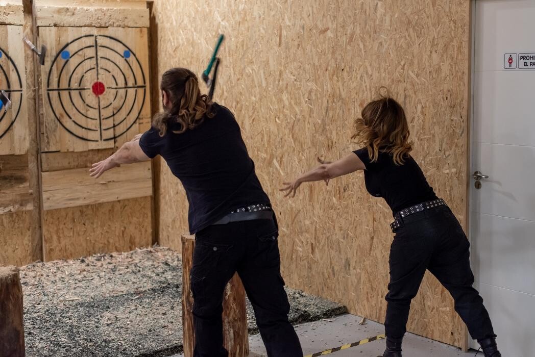 Images The Axe Club - Axe throwing en Barcelona