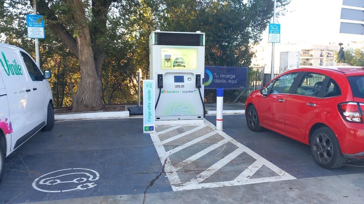 Images Iberdrola | bp pulse estación de recarga