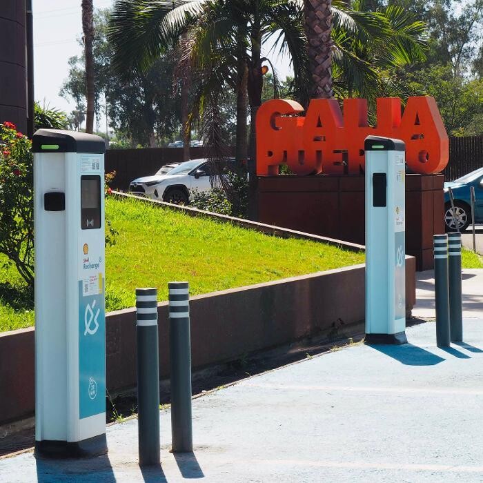 Images Shell Recharge Charging Station