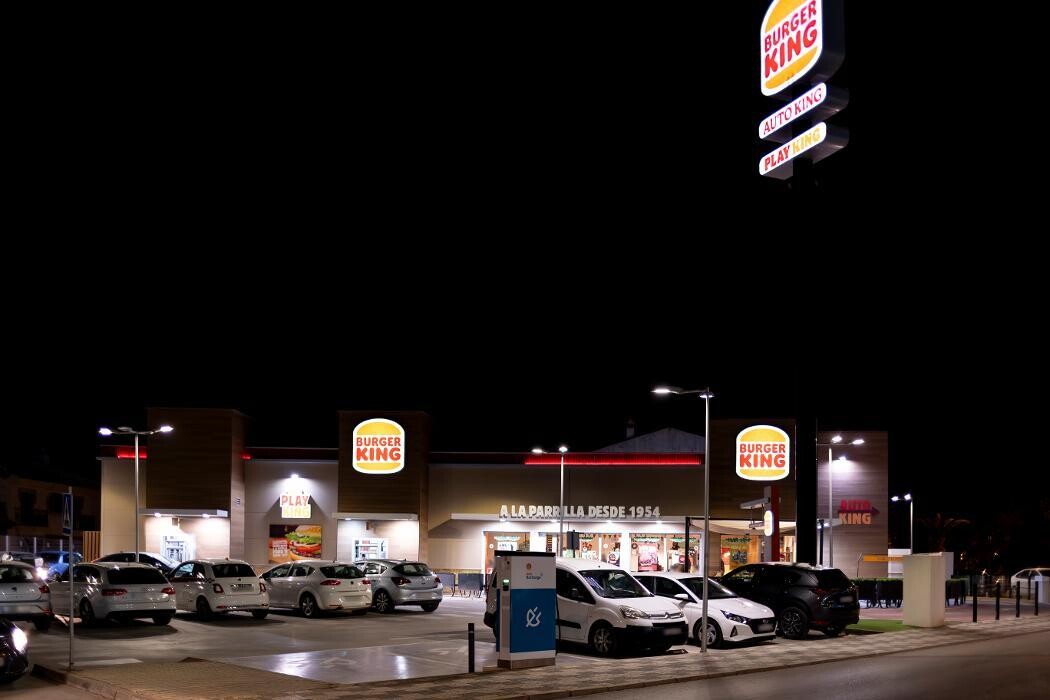 Images Shell Recharge Charging Station