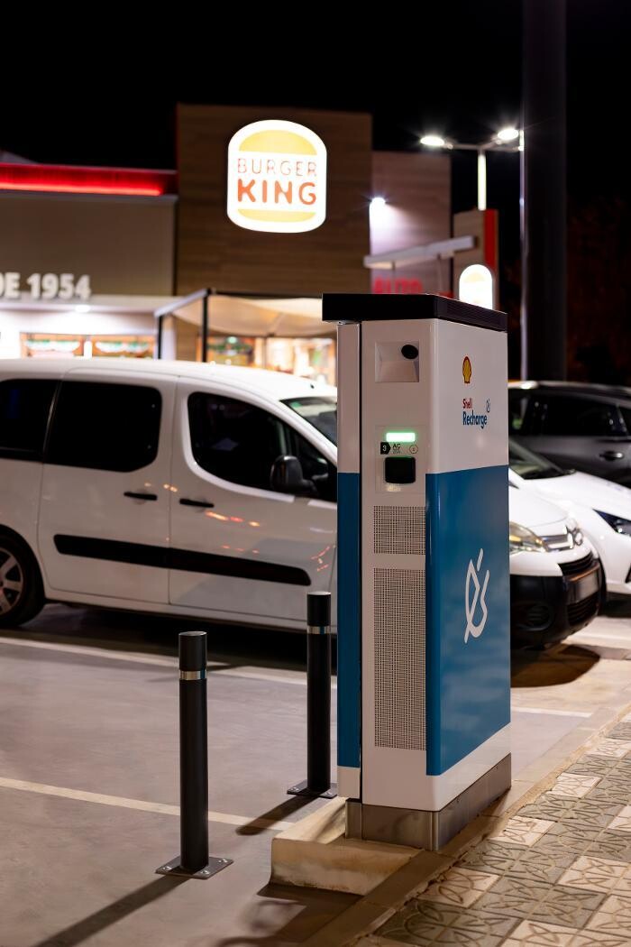 Images Shell Recharge Charging Station
