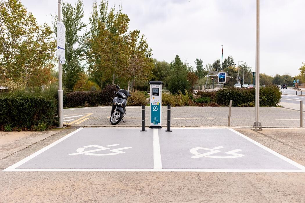 Images ACCIONA Charging Station