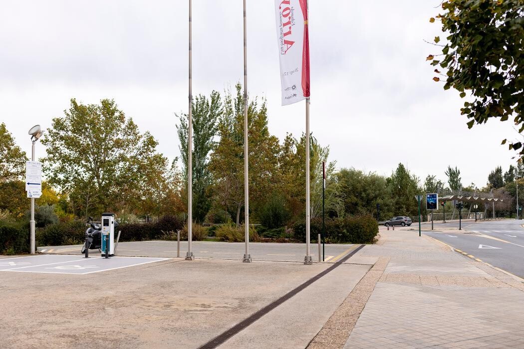 Images ACCIONA Charging Station