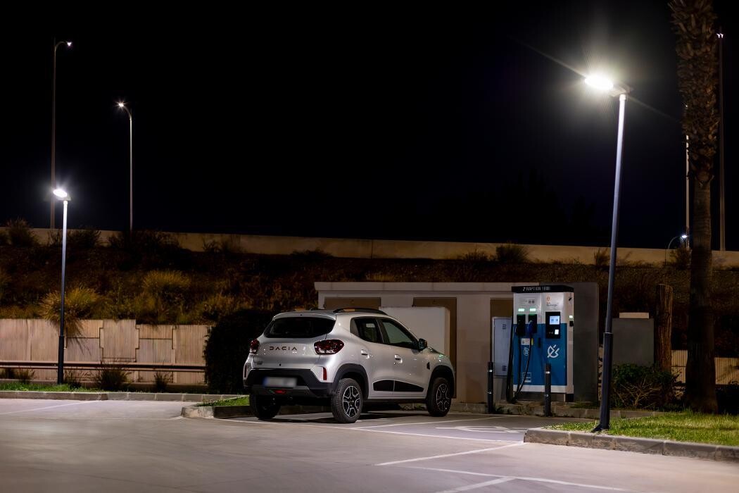 Images ACCIONA Charging Station