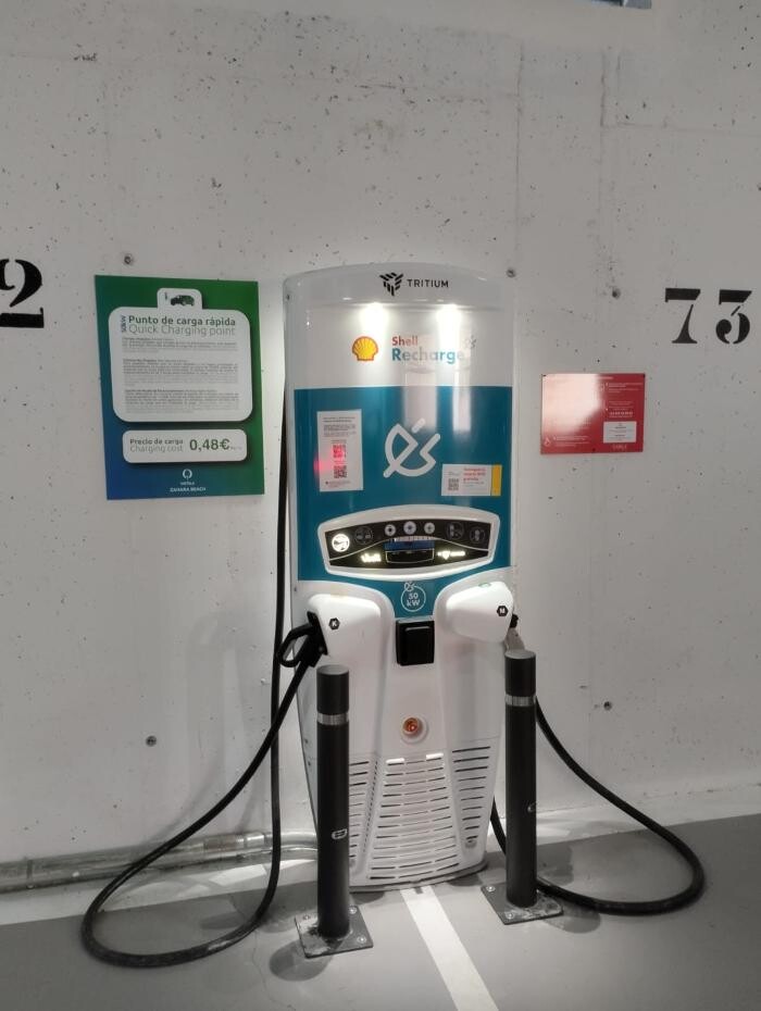 Images ACCIONA Charging Station