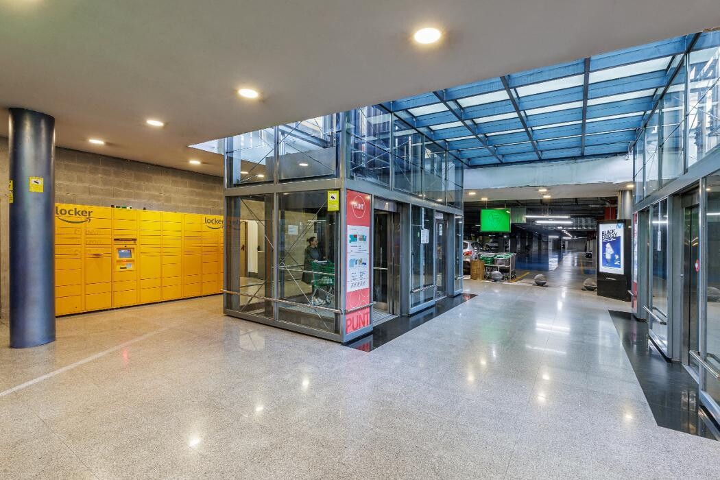 Images ACCIONA Charging Station