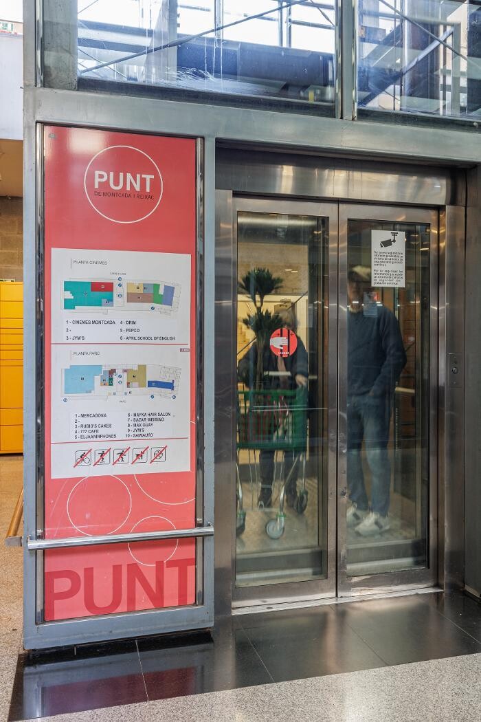 Images ACCIONA Charging Station