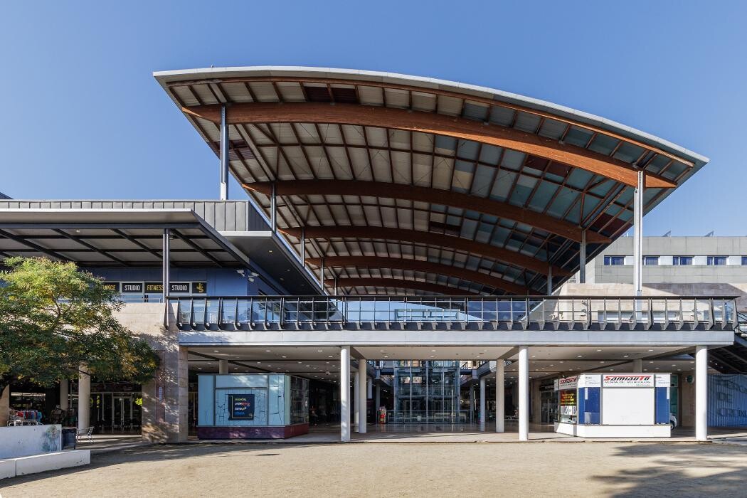 Images ACCIONA Charging Station