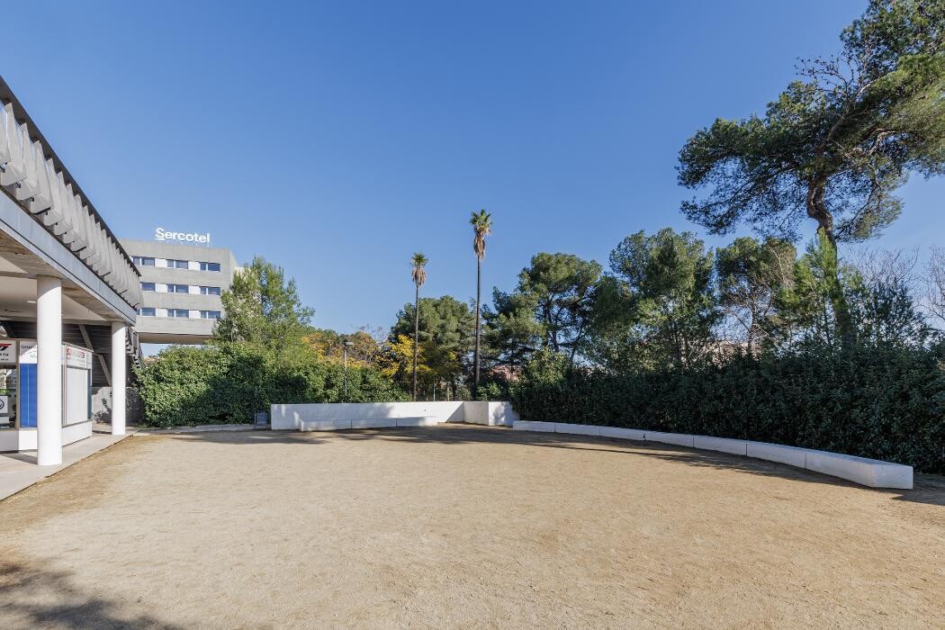 Images ACCIONA Charging Station