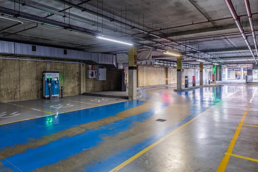 Images ACCIONA Charging Station