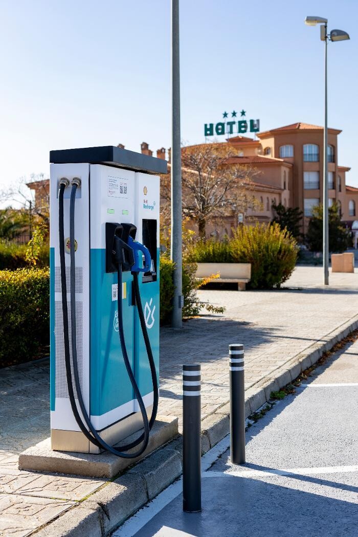 Images Shell Recharge Charging Station