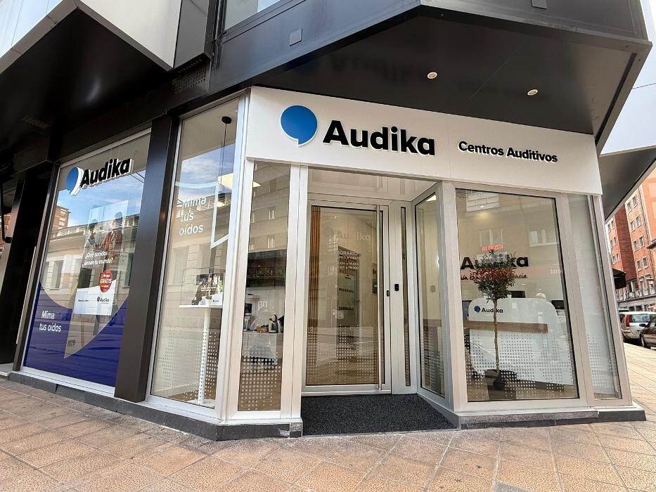 Images Audífonos en Langreo - Centro Auditivo Audika
