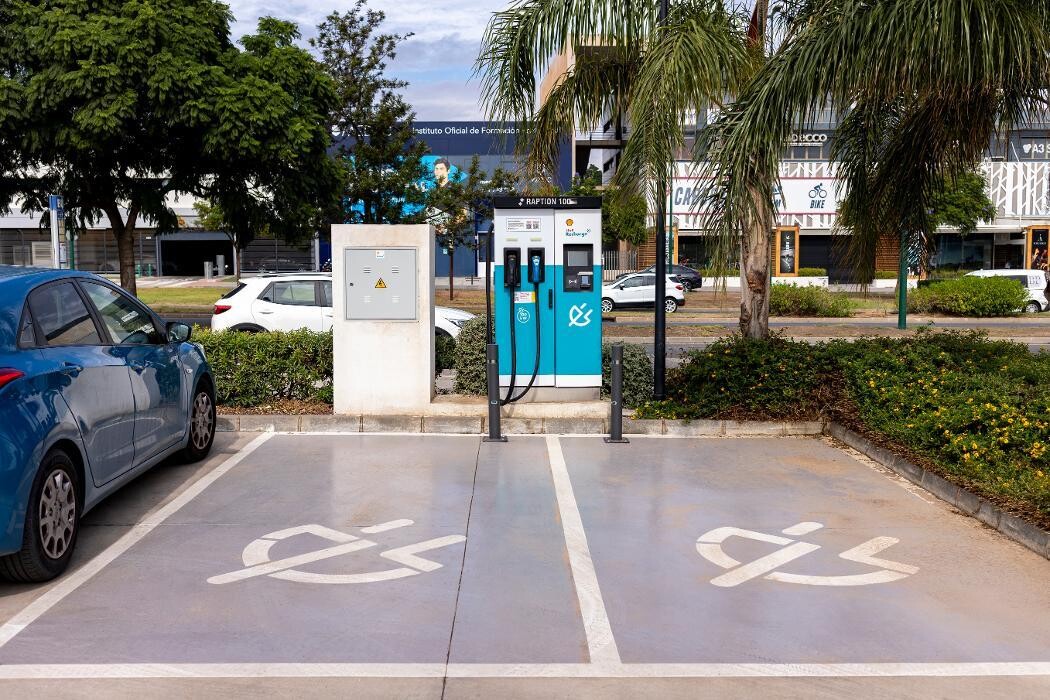 Images Shell Recharge Charging Station