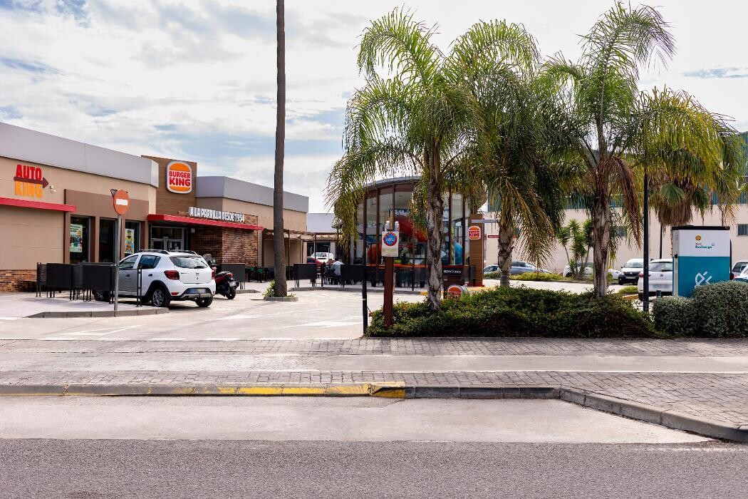 Images ACCIONA Charging Station