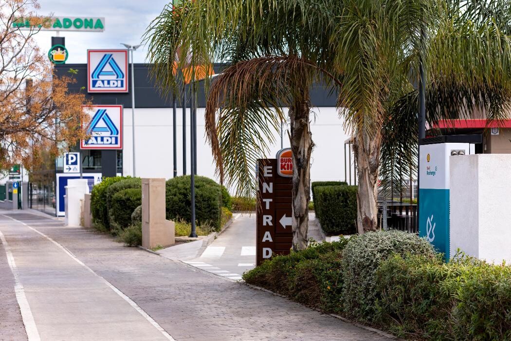 Images ACCIONA Charging Station