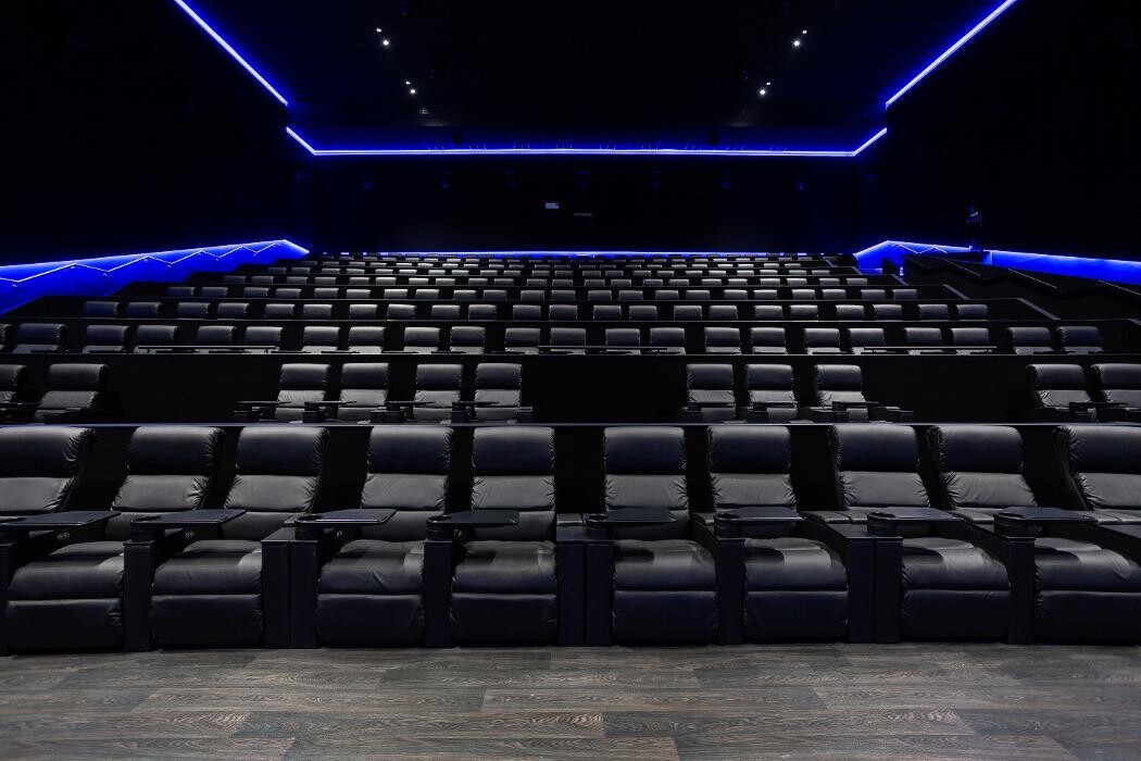 Images CINESA LUXE OASIZ · ISENSE · DBOX