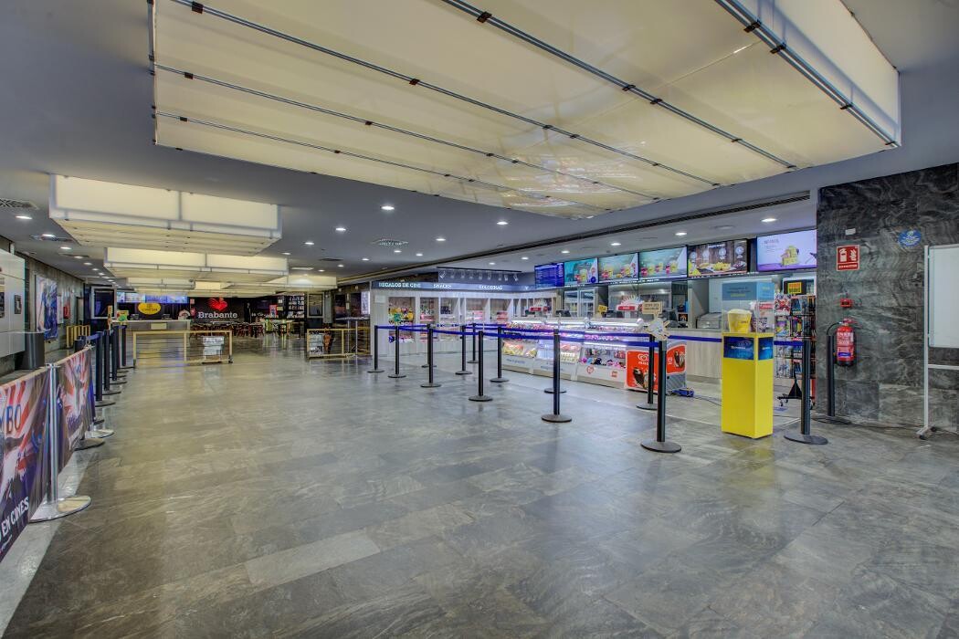 Images CINESA PROYECCIONES