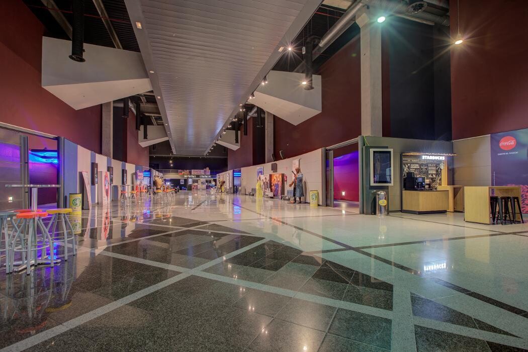 Images CINESA NASSICA · ISENSE · SCREENX