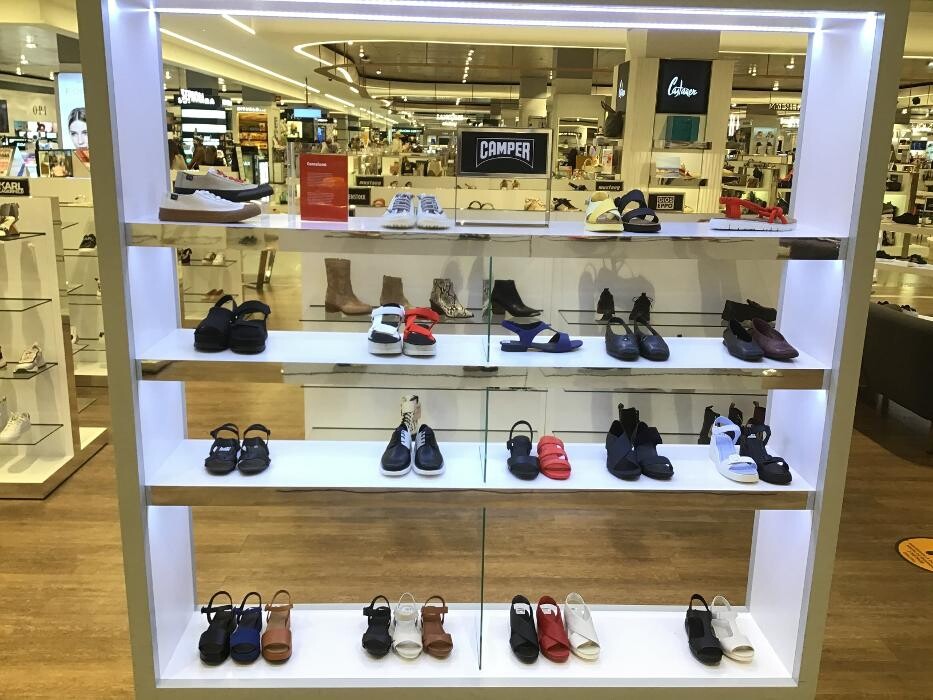 Images Camper El Corte Ingles Puerto Banus Marbella