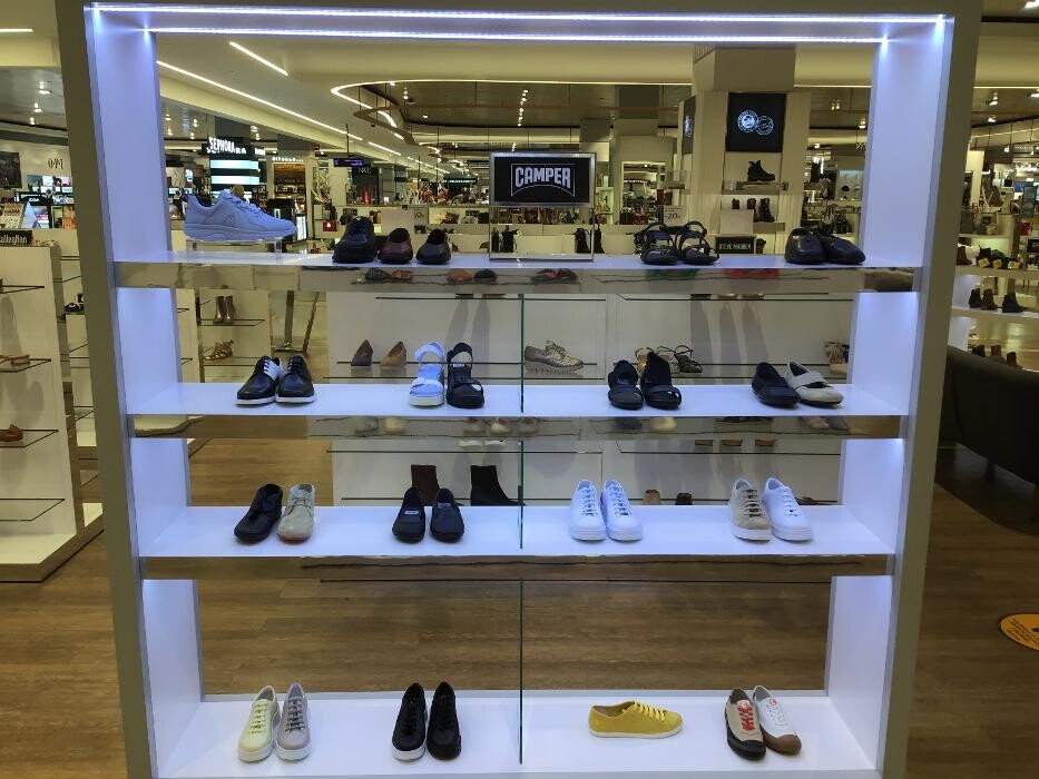Images Camper El Corte Ingles Puerto Banus Marbella