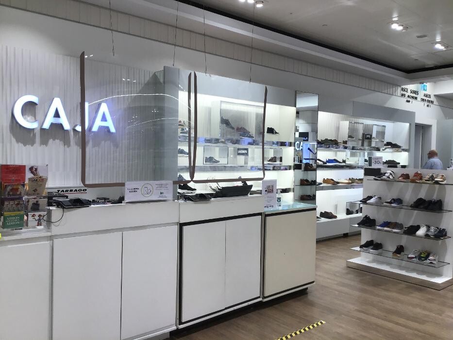 Images Camper El Corte Ingles Puerto Banus Marbella