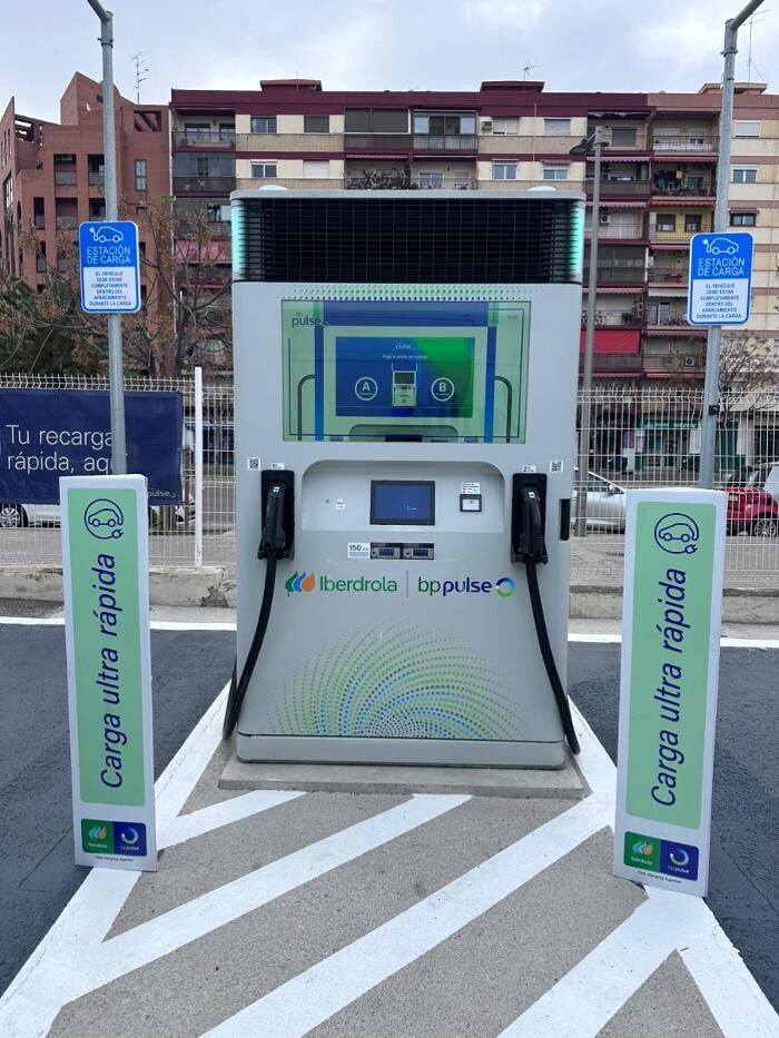 Images Iberdrola | bp pulse estación de recarga