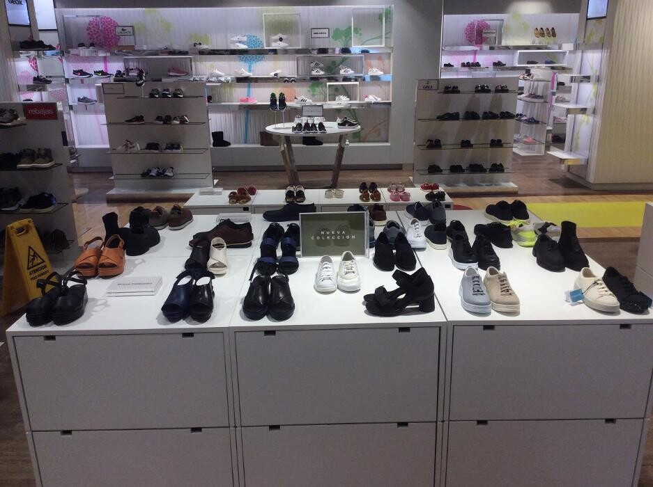 Images Camper El Corte Ingles Plaza Duque Sevilla