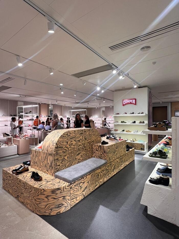 Images Camper El Corte Ingles Plaza Cataluña Barcelona