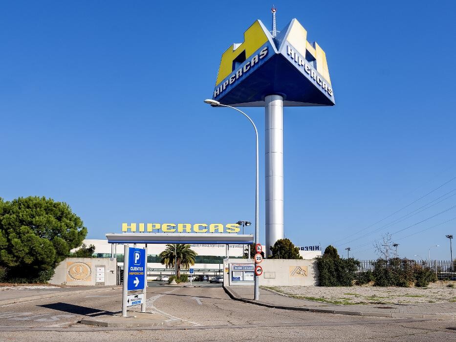 Images ACCIONA Charging Station