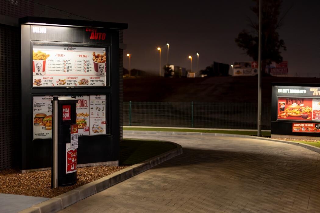 Images ACCIONA Charging Station