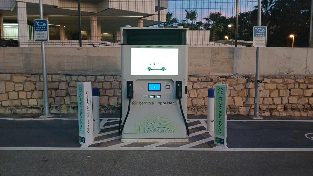 Images Iberdrola | bp pulse estación de recarga