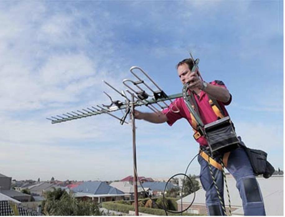 Images Antenista en Salou | Costa Daurada Telecomunicacions SL