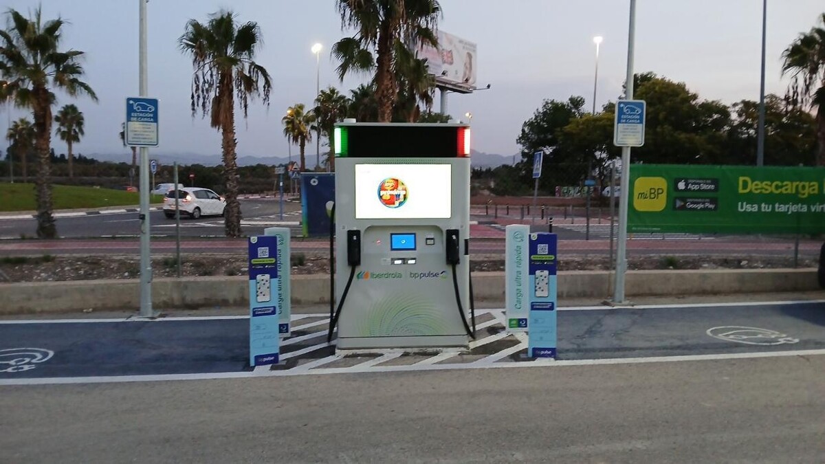 Images Iberdrola | bp pulse estación de recarga
