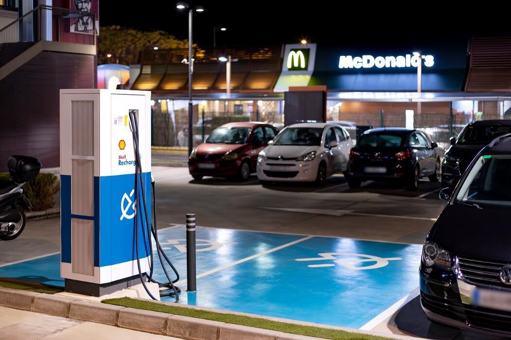 Images Shell Recharge Charging Station