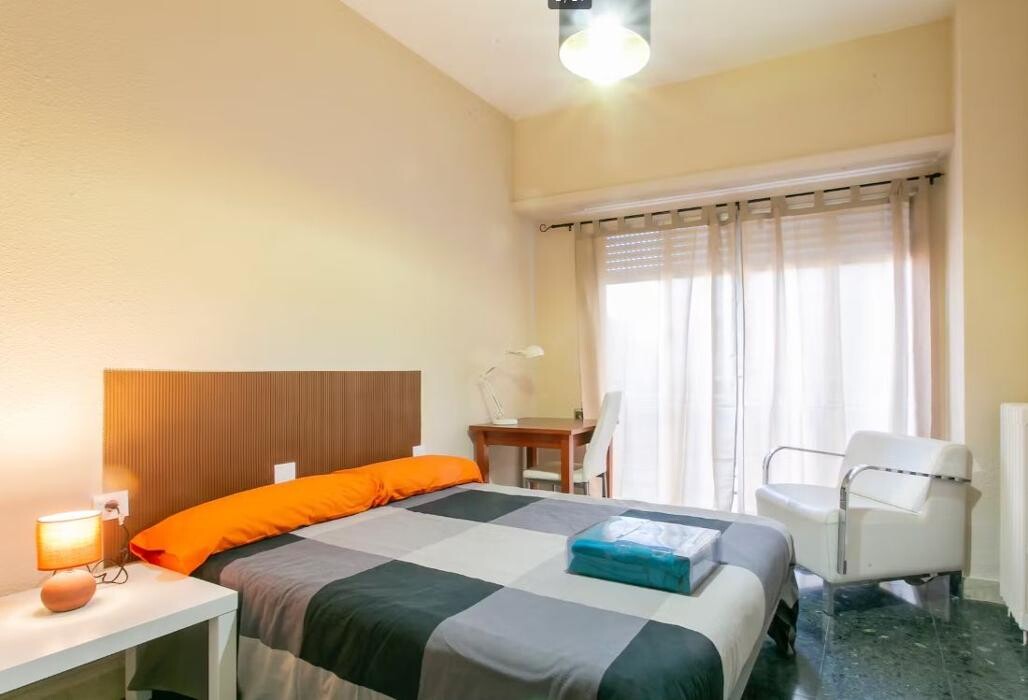 Images Comfy Life Rooms Valencia