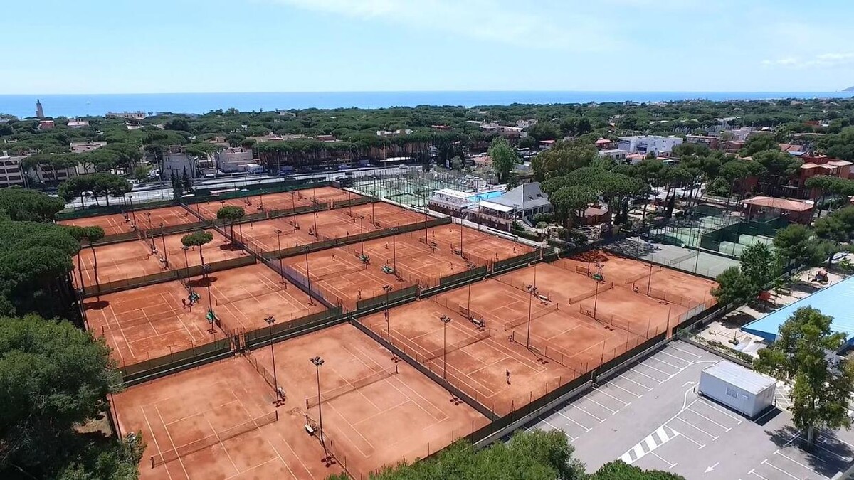 Images Barcelona Tennis Center