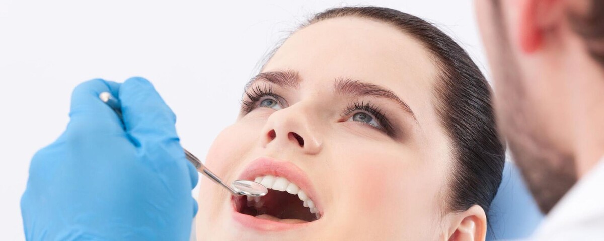 Images MOLINA CLÍNICA DENTAL
