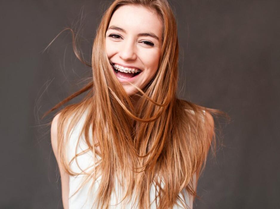 Images MOLINA CLÍNICA DENTAL