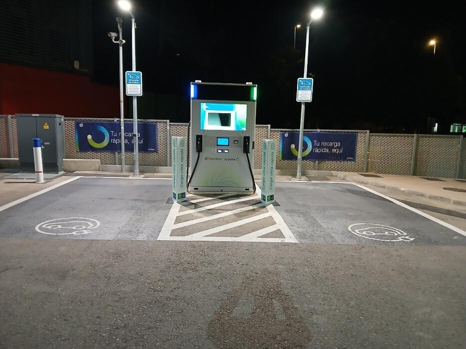 Images Iberdrola | bp pulse estación de recarga