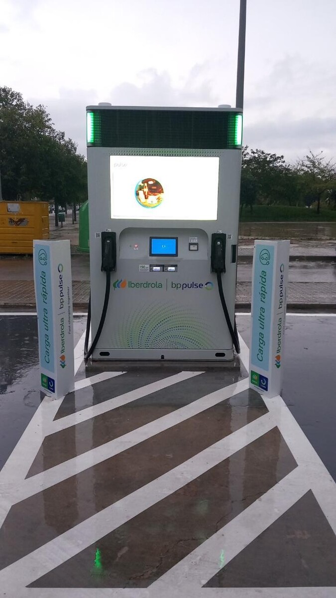 Images Iberdrola | bp pulse estación de recarga