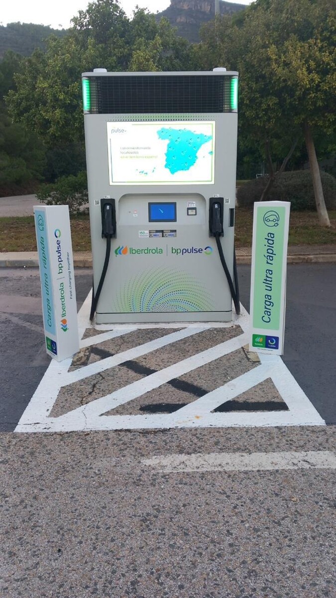Images Iberdrola | bp pulse estación de recarga
