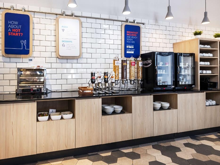 Images ACCIONA Charging Station