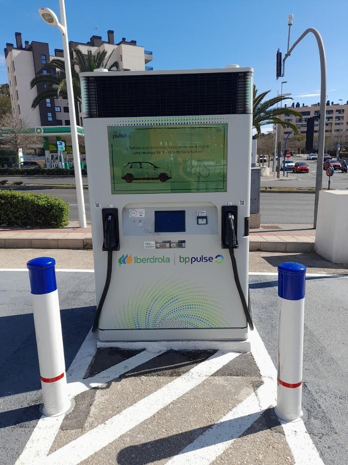Images Iberdrola | bp pulse estación de recarga