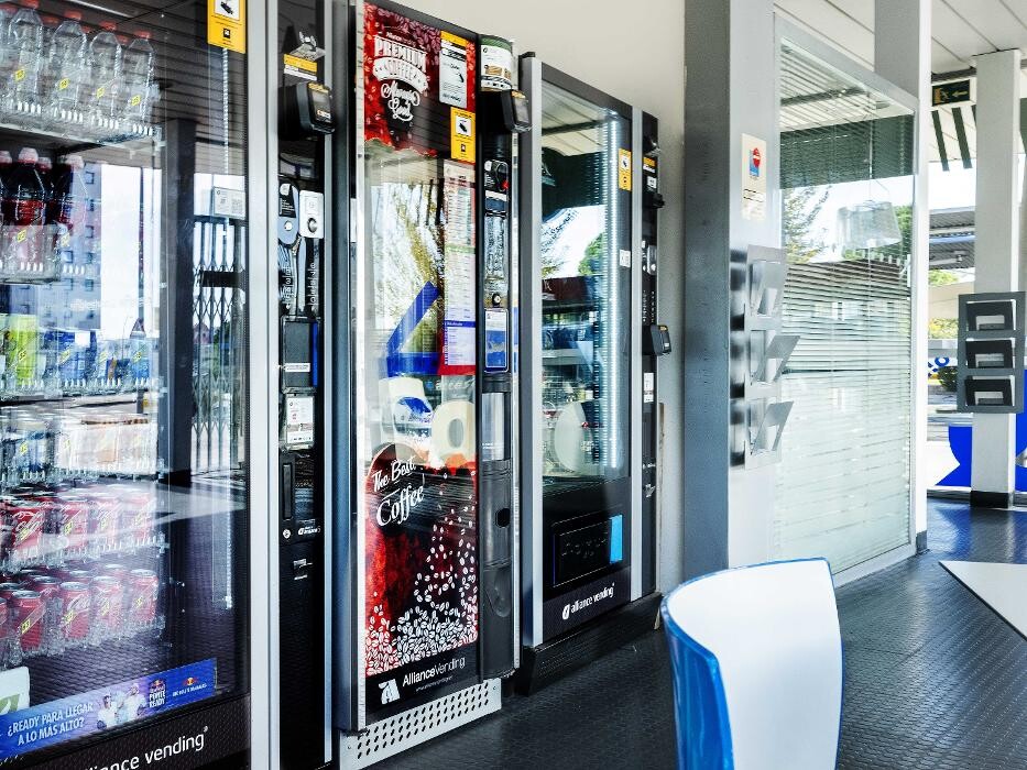 Images ACCIONA Charging Station