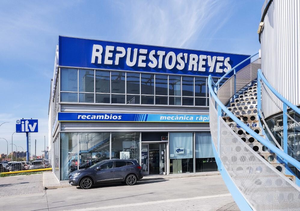 Images ACCIONA Charging Station